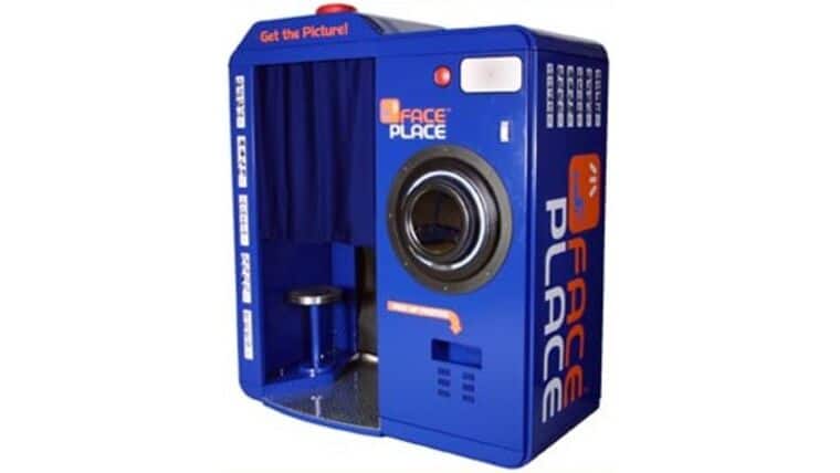 Face Place Photo2go Portable Photo Booth | Rental