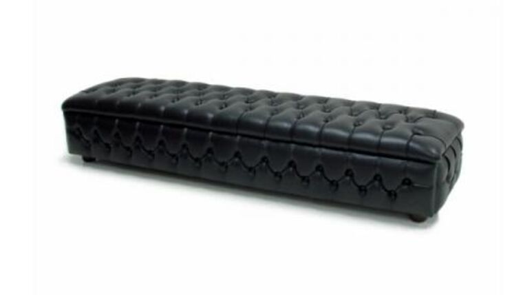Chesterfield Bench Seat – Black | Rental Chesterfield Bench Seat – Black | Rental