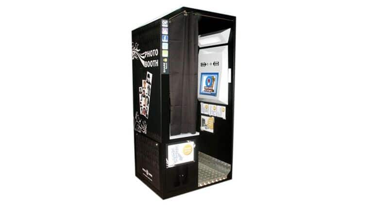 Classic Photo Booth | Rental