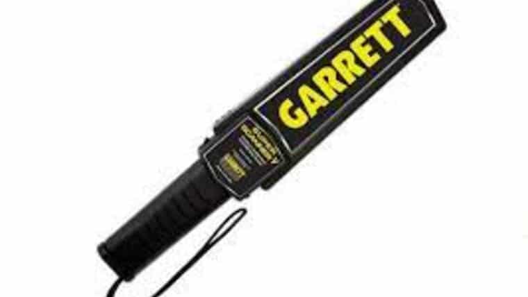 6″ Hand-Held Metal Detector | Rental