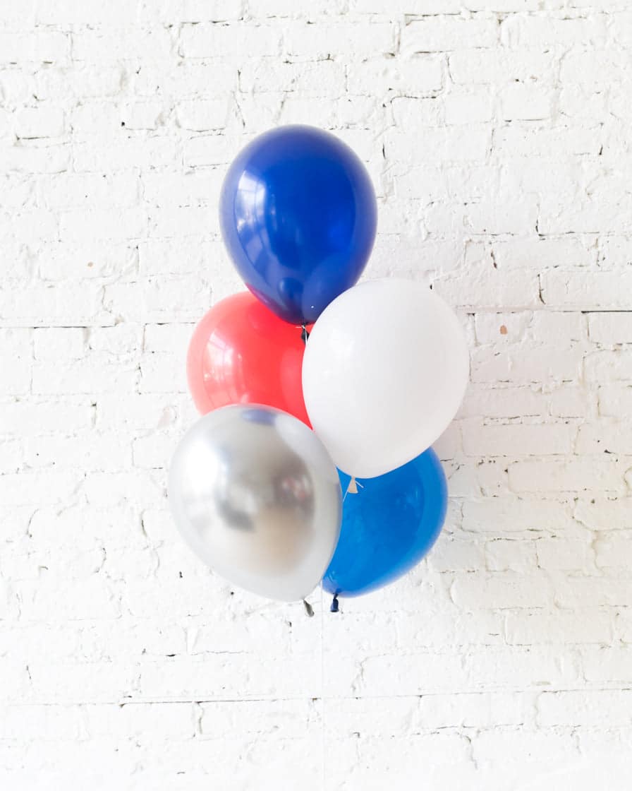 Red, White and Blue Palette 11in Balloons – bouquet of 5 | Rental